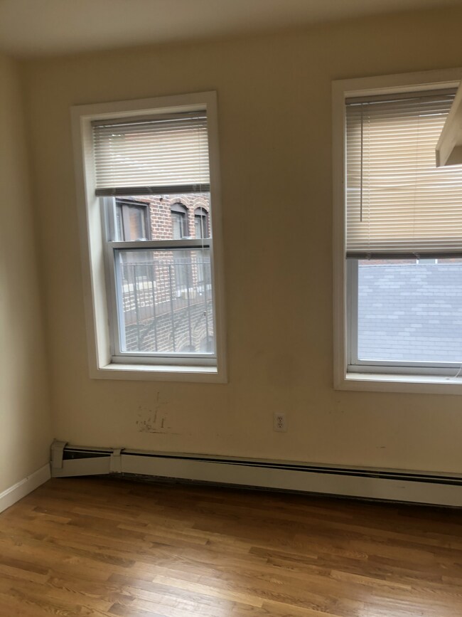 Photo - 27 Phillips St