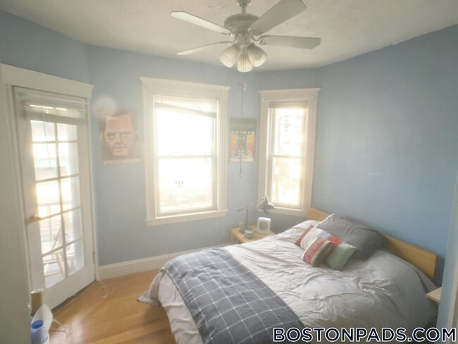 Building Photo - 41 Atkins St