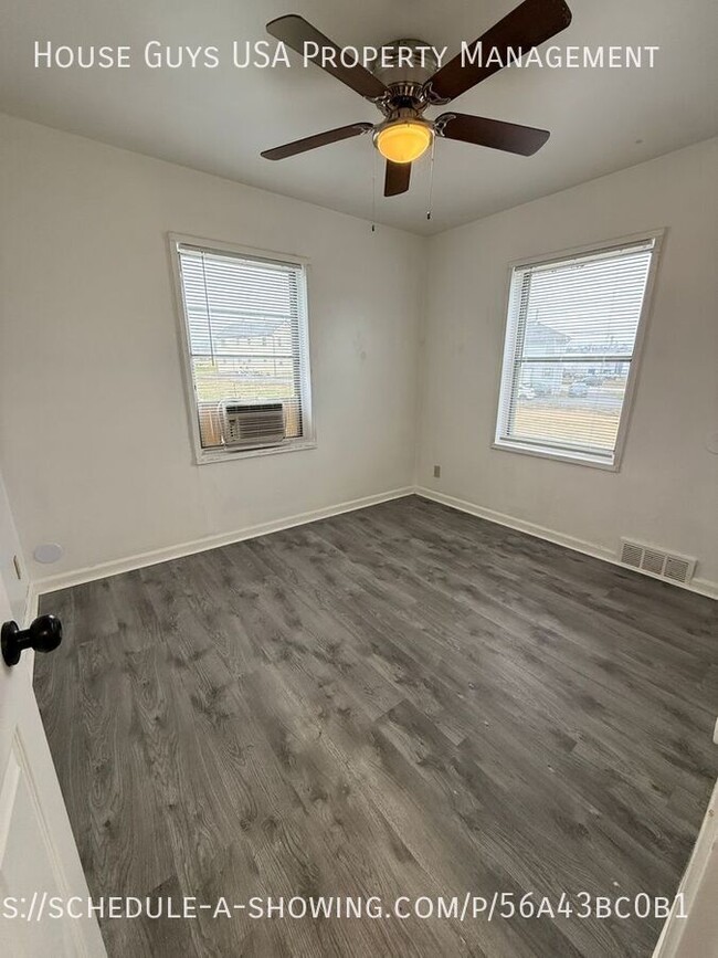 Photo - 9523 Charlotte St