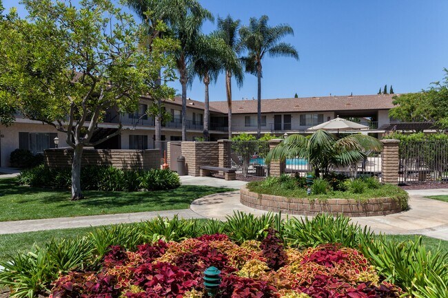 La Paz Apartments