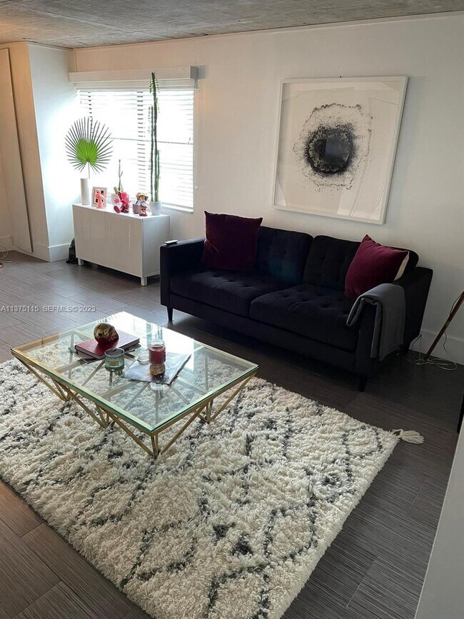 753 Michigan Ave Unit 2E