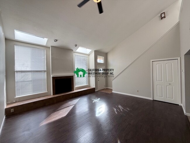 Photo - 1608 Hood Rd