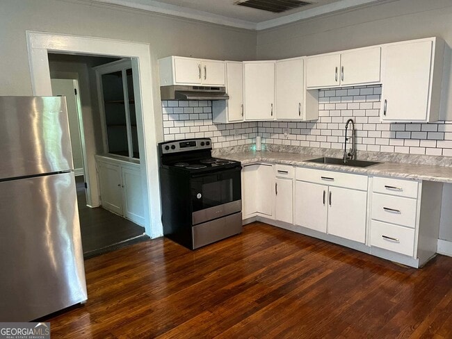 Photo - 1284 Hillyer Ave
