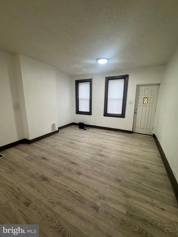 Photo - 2116 E Cambria St