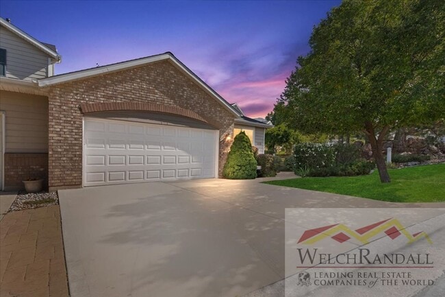 Photo - Stylish and Move-In Ready 2-Bedroom Townho...