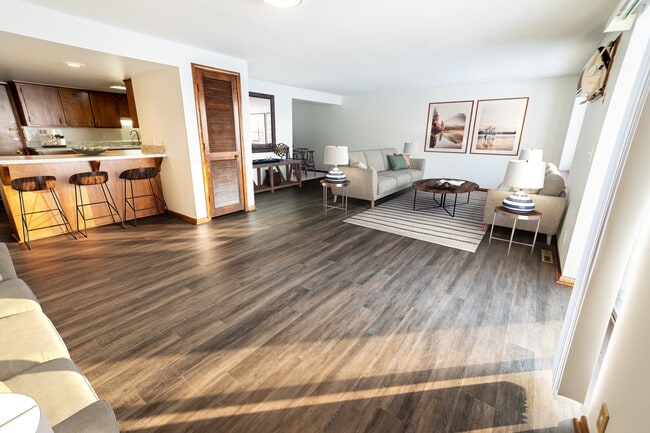 Photo - Greenwood Manor