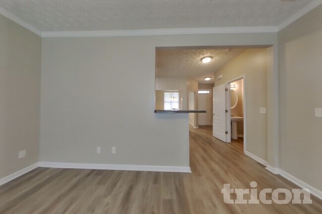 Photo - 6300 Ellenwood Dr