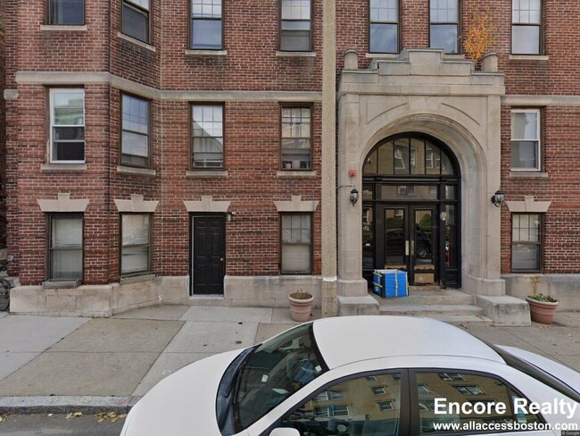 Photo - 10 Lothian Rd Unit 7