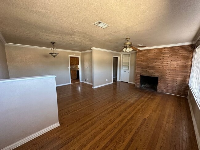 Photo - 2 Bedroom, 2 Bathroom, 2 Car Garage, Good Size Yard In Wolflin!! Text to Schedule Showing 806-340...