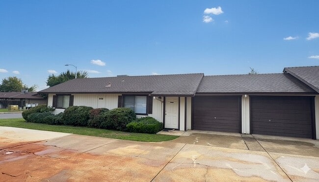 Building Photo - sabe2516 Unit A
