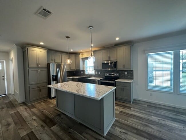 Photo - 40984 Roselle Lp