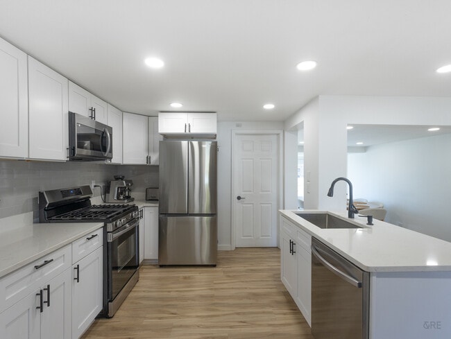 Photo - 20901 Catalpa St