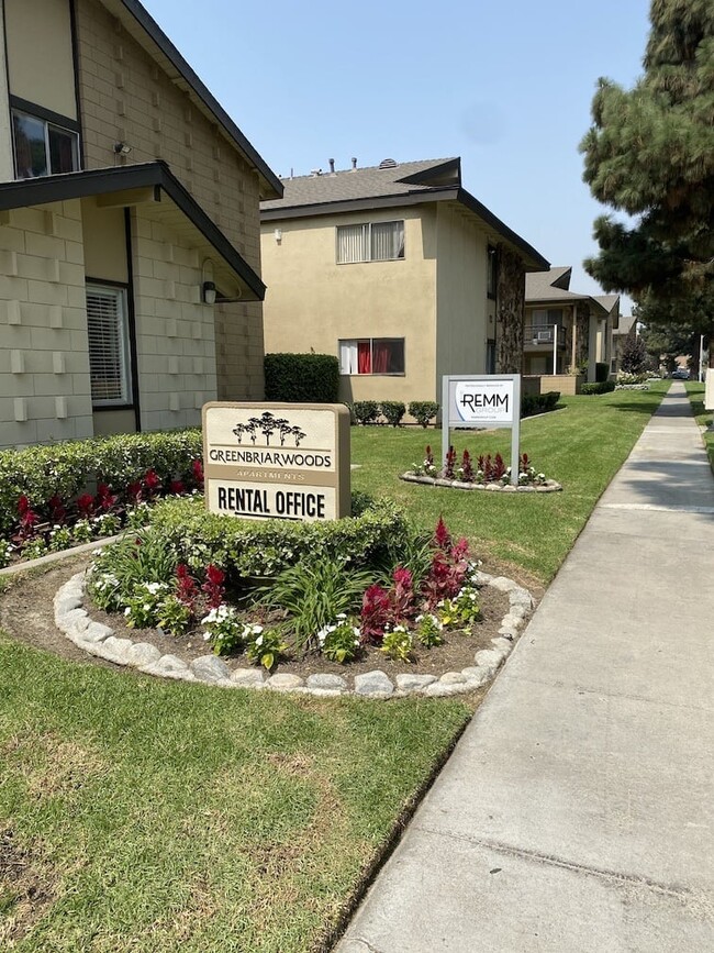 Greenbriar Woods Apartments
