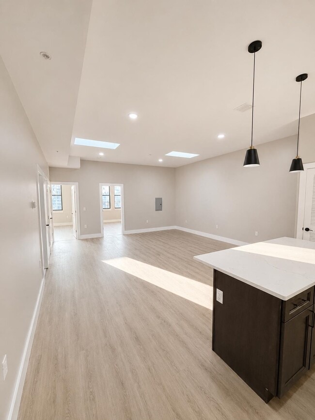 Building Photo - 6121 Bergenline Ave Unit 301