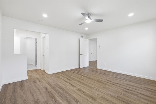 Photo - 4816 Amesbury Dr