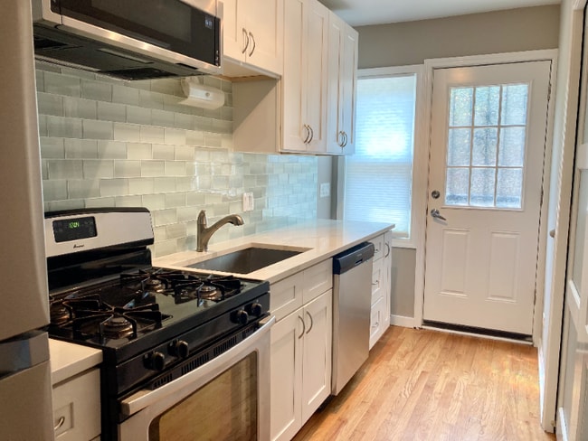 Photo - 4700 N Ashland Ave Condo