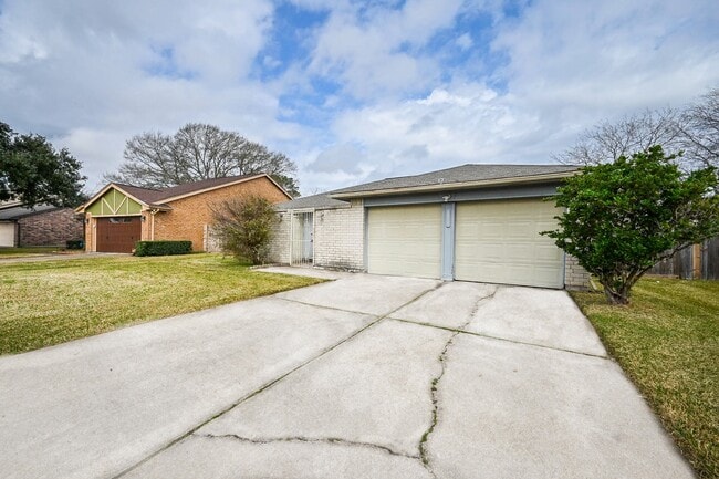 Photo - 1114 Blue Diamond Dr