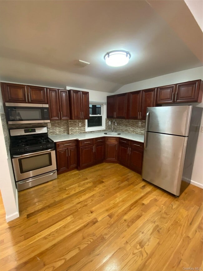 Photo - 122-07 142nd Pl