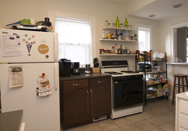 Photo - 1024 Foster St Unit 1024 Foster House