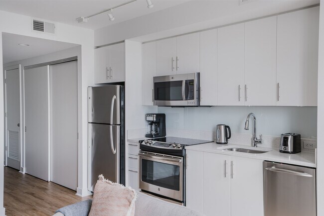 Photo - 875 10th St NW Unidad FL7-ID1214