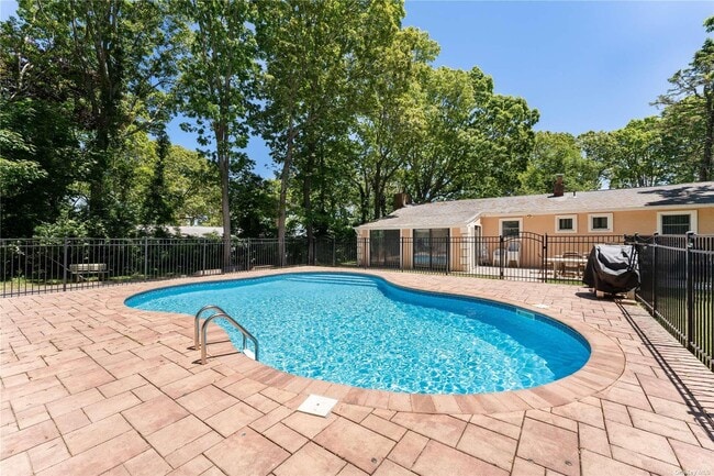 Photo - 26 Romana Dr