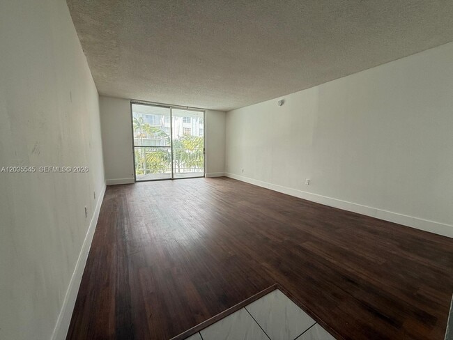 Photo - 492 NW 165th St Unit 412