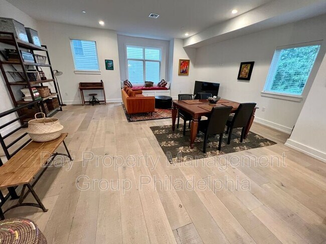 Photo - 263 Hermitage St Unit 8