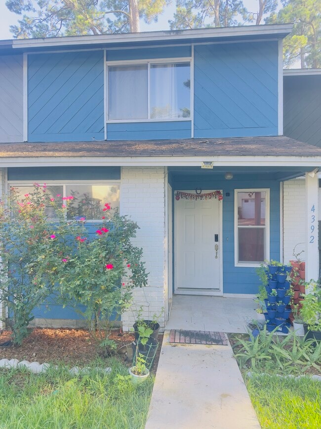 Photo - 4392 Benchmark Trce Townhome