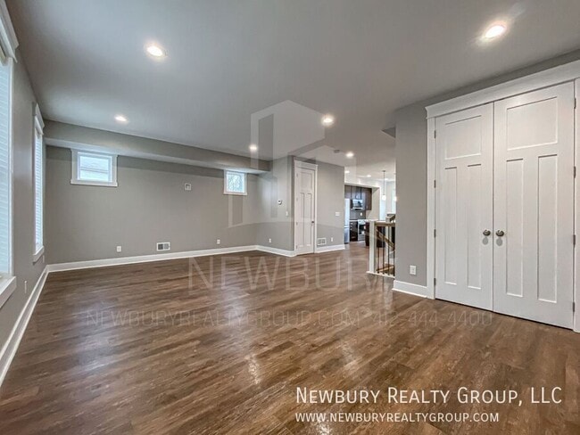 Photo - 1819 Chessland St