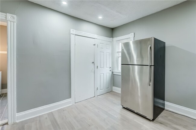 Photo - 311 Linden St