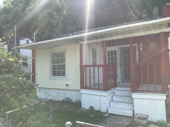 Photo - 411 S Ruffner Rd