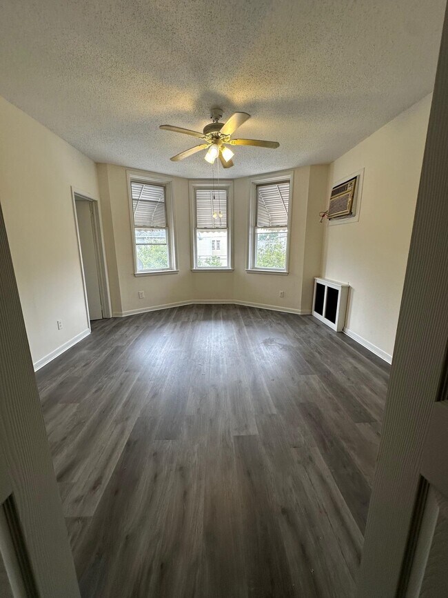 Photo - 606 15th St Unit 2