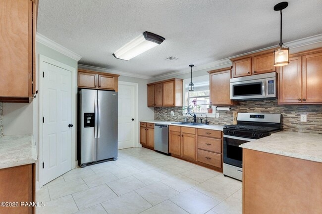 Photo - 106 Maple Dr