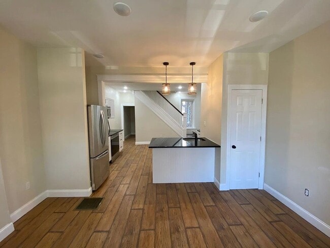 Photo - Stylish 3-Bedroom 2.5 Bath Available in Lancaster City