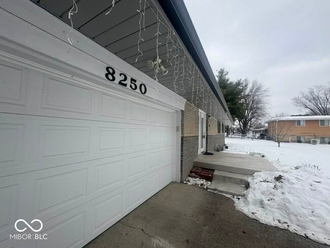 Photo - 8250 Union St