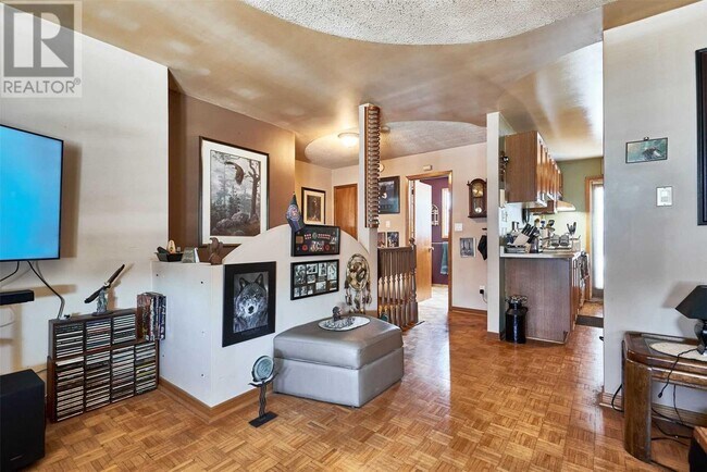 Photo - 704 Brock St S Unit 2