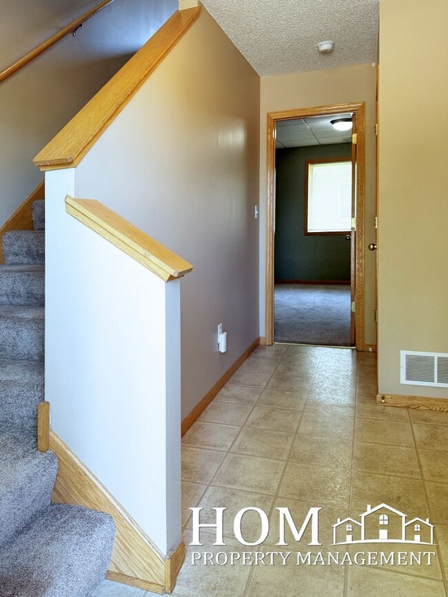 Photo - 3BR/2BA Townhome Available 9/1