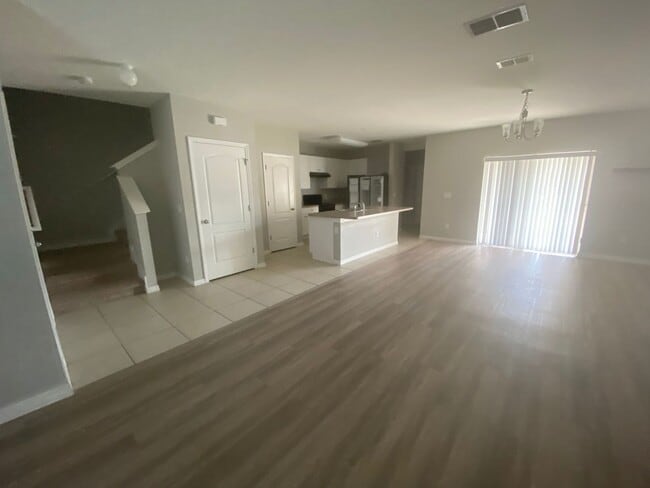 Photo - 3 Bedroom 2.5 Bath Townhouse in Turtle Cre...