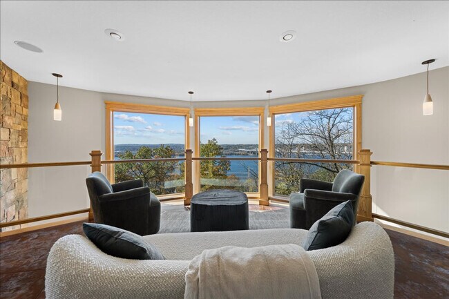 Photo - 1248 WI-35 Unidad ID1337488P