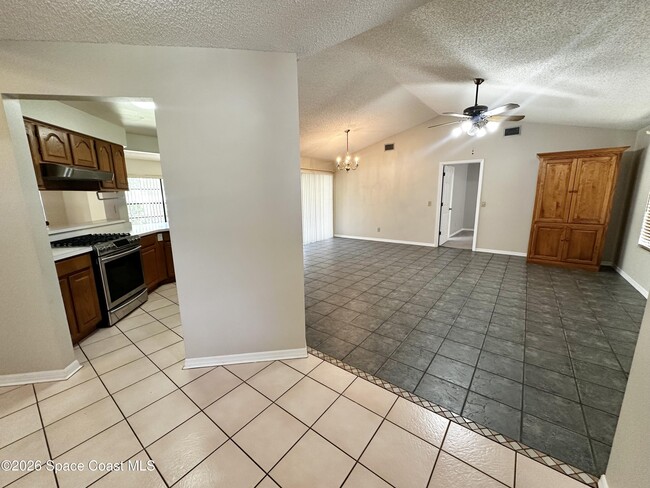 Photo - 2544 Park Pl Blvd
