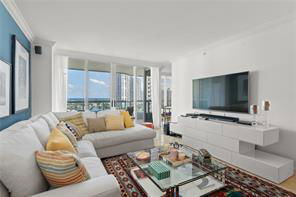 Photo - Southeast Yacht Club Circle, Hobe Sound, F...