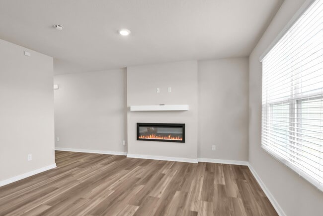 Photo - 8903 N 167th St