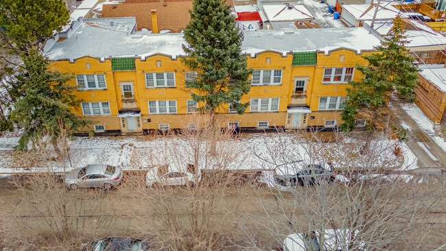 Building Photo - 2557 N Lockwood Ave