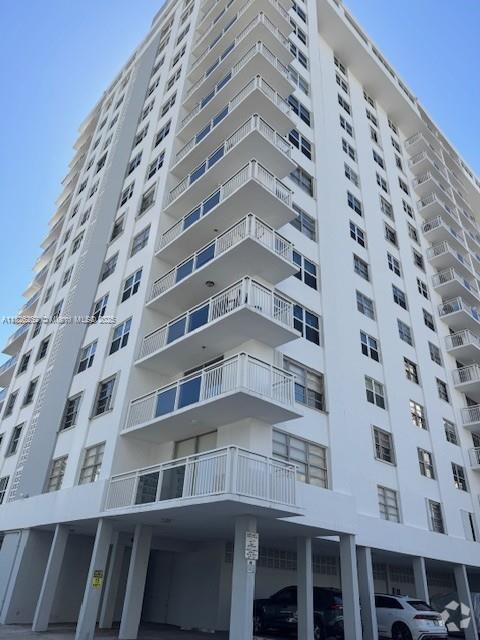 Building Photo - 1849 S Ocean Dr Unit 414 Rental