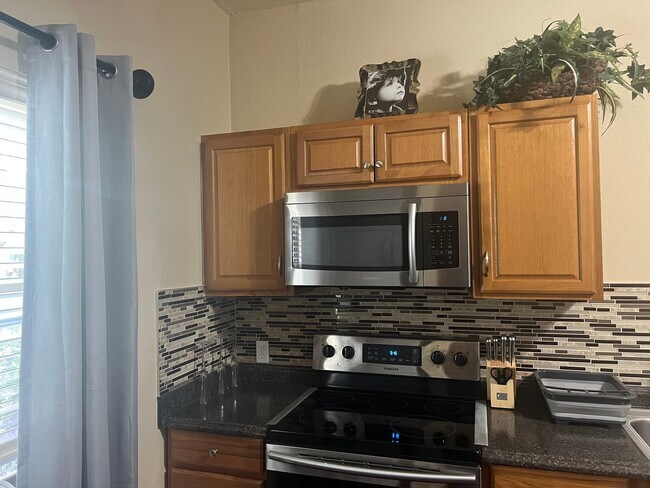 14014 Summer Ash Ln Unit B