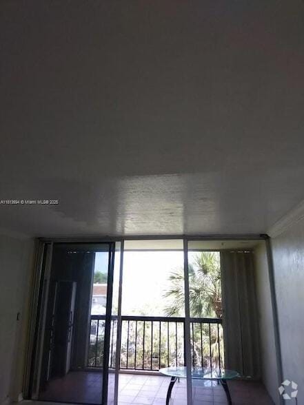 Building Photo - 7907 SW 104th St Unit 203-H Rental