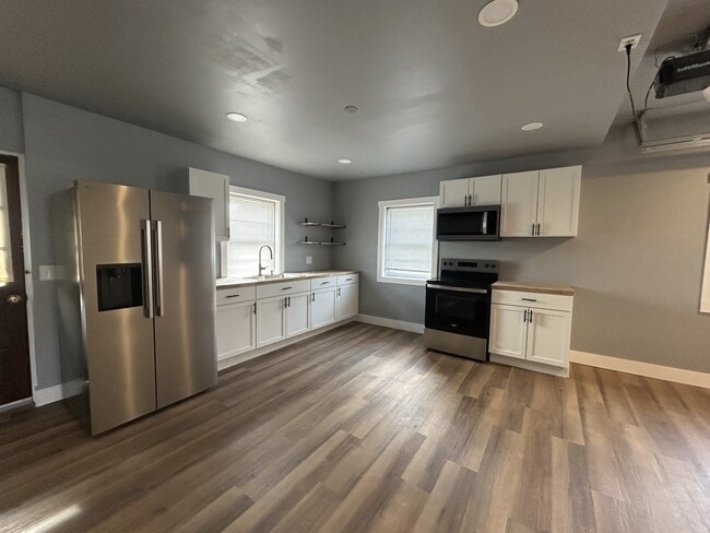 Photo - 49 S Mill St