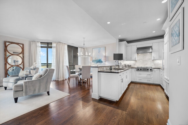 Photo - 100 Parrott Drive Unit 1402