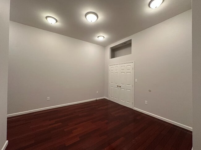 Photo - 2215 Eutaw Pl