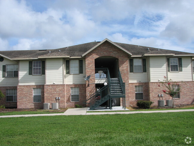 Building Photo - Cobblestone of Kissimmee Rental